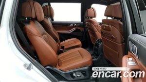 BMW X7 xDrive 40i M Sport 6 2024 года из Южной Кореи