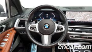 BMW X7 xDrive 40i M Sport 6 2024 года из Южной Кореи