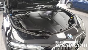 BMW i7 xDrive 60 Design Pure Excellence 2023 года из Южной Кореи