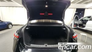 BMW i7 xDrive 60 Design Pure Excellence 2023 года из Южной Кореи