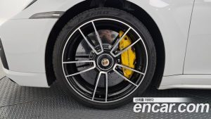 Porsche 911 Turbo S 2023 года из Южной Кореи