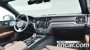Volvo V60 B5 ULTIMATE AWD 2023 года из Южной Кореи