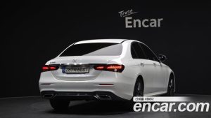 Mercedes-Benz E-Class E250 AMG Line 2023 года из Южной Кореи