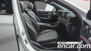 Mercedes-Benz E-Class E250 AMG Line 2023 года из Южной Кореи