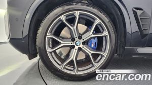 BMW X5 xDrive 40i M Sport 2024 года из Южной Кореи