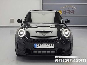 Mini Cooper 5Door CLASSIC 2024 года из Южной Кореи