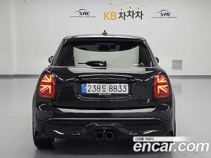 Mini Cooper 5Door CLASSIC 2024 года из Южной Кореи