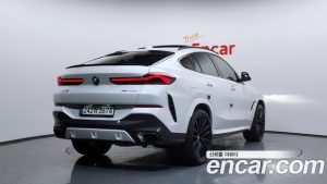 BMW X6 xDrive40d M Sport Online Exclusive 2025 года из Южной Кореи