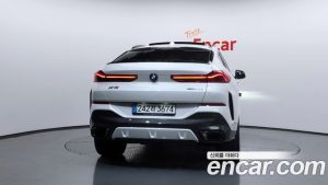 BMW X6 xDrive40d M Sport Online Exclusive 2025 года из Южной Кореи
