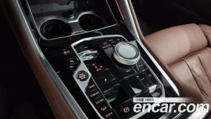 BMW X6 xDrive40d M Sport Online Exclusive 2025 года из Южной Кореи