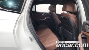 BMW X6 xDrive40d M Sport Online Exclusive 2025 года из Южной Кореи