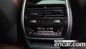 BMW X6 xDrive40d M Sport Online Exclusive 2025 года из Южной Кореи