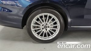 Mercedes-Benz E-Class E250 Exclusive 2023 года из Южной Кореи