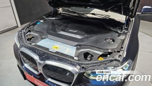 BMW iX3 M Sport 2025 года из Южной Кореи