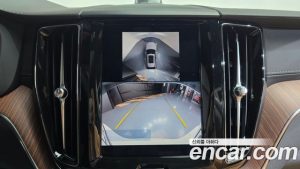 Volvo XC60 B5 Ultra Bright 2025 года из Южной Кореи