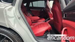 Porsche Panamera 4.0 GTS 2023 года из Южной Кореи