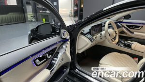 Mercedes-Benz S-Class S400 d 4MATIC 2023 года из Южной Кореи