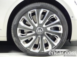 Bentley Flying Spur 4.0 2024 года из Южной Кореи