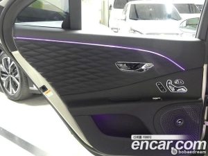Bentley Flying Spur 4.0 2024 года из Южной Кореи
