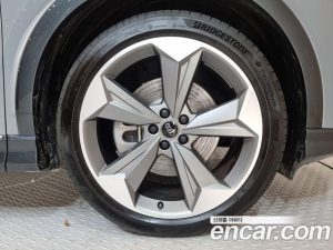 Audi Q4 e-tron 45 Premium Sportback 2025 года из Южной Кореи