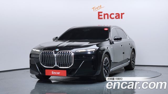 BMW 7-Series 740i sDrive M Sport 2023 года из Кореи
