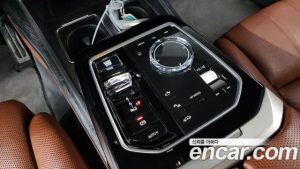 BMW 7-Series 740i sDrive M Sport 2023 года из Южной Кореи