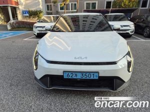 Kia EV4 Long Range 2WD 2025 года из Южной Кореи