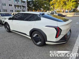 Kia EV4 Long Range 2WD 2025 года из Южной Кореи