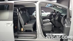 Hyundai Staria Wagon 5 2025 года из Южной Кореи