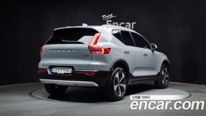 Volvo XC40 B4 Ultra Bright 2025 года из Южной Кореи