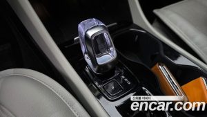 Volvo XC40 B4 Ultra Bright 2025 года из Южной Кореи