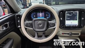 Volvo XC40 B4 Ultra Bright 2025 года из Южной Кореи