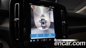Volvo XC40 B4 Ultra Bright 2025 года из Южной Кореи