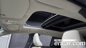 Volvo XC40 B4 Ultra Bright 2025 года из Южной Кореи