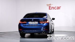 BMW 3-Series 320i 2023 года из Южной Кореи