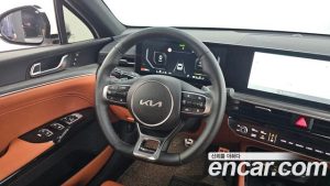 Kia K5 1.6 Turbo 2025 года из Южной Кореи