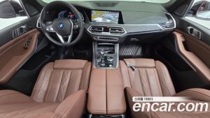 BMW X5 xDrive 45e xLine 2023 года из Южной Кореи