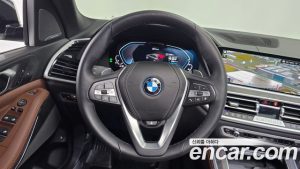 BMW X5 xDrive 45e xLine 2023 года из Южной Кореи