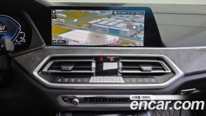 BMW X5 xDrive 45e xLine 2023 года из Южной Кореи