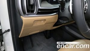 Kia Sorento Бензин 2.5T 2WD 2024 года из Южной Кореи