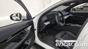 BMW 5-Series 520i M Sport 2024 года из Южной Кореи
