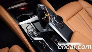 BMW 5-Series 520i M Sport 2023 года из Южной Кореи