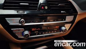 BMW 5-Series 520i M Sport 2023 года из Южной Кореи