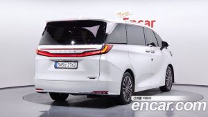 Lexus LM 500h Royal 2025 года из Южной Кореи