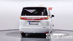 Lexus LM 500h Royal 2025 года из Южной Кореи