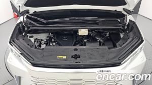 Lexus LM 500h Royal 2025 года из Южной Кореи