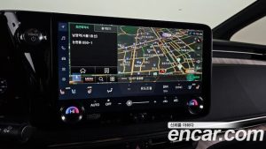 Lexus LM 500h Royal 2025 года из Южной Кореи