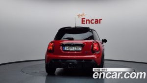 Mini Cooper JCW 2023 года из Южной Кореи