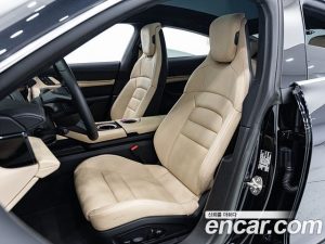 Porsche Taycan Base 2024 года из Южной Кореи