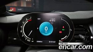 Mini Cooper CLASSIC Plus 2024 года из Южной Кореи